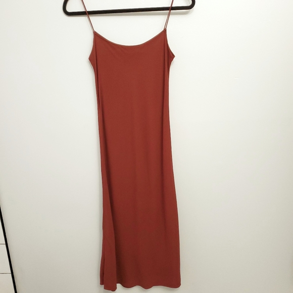 THEORY Telson Rosina Crepe Dress Burgundy - Picture 4 of 8